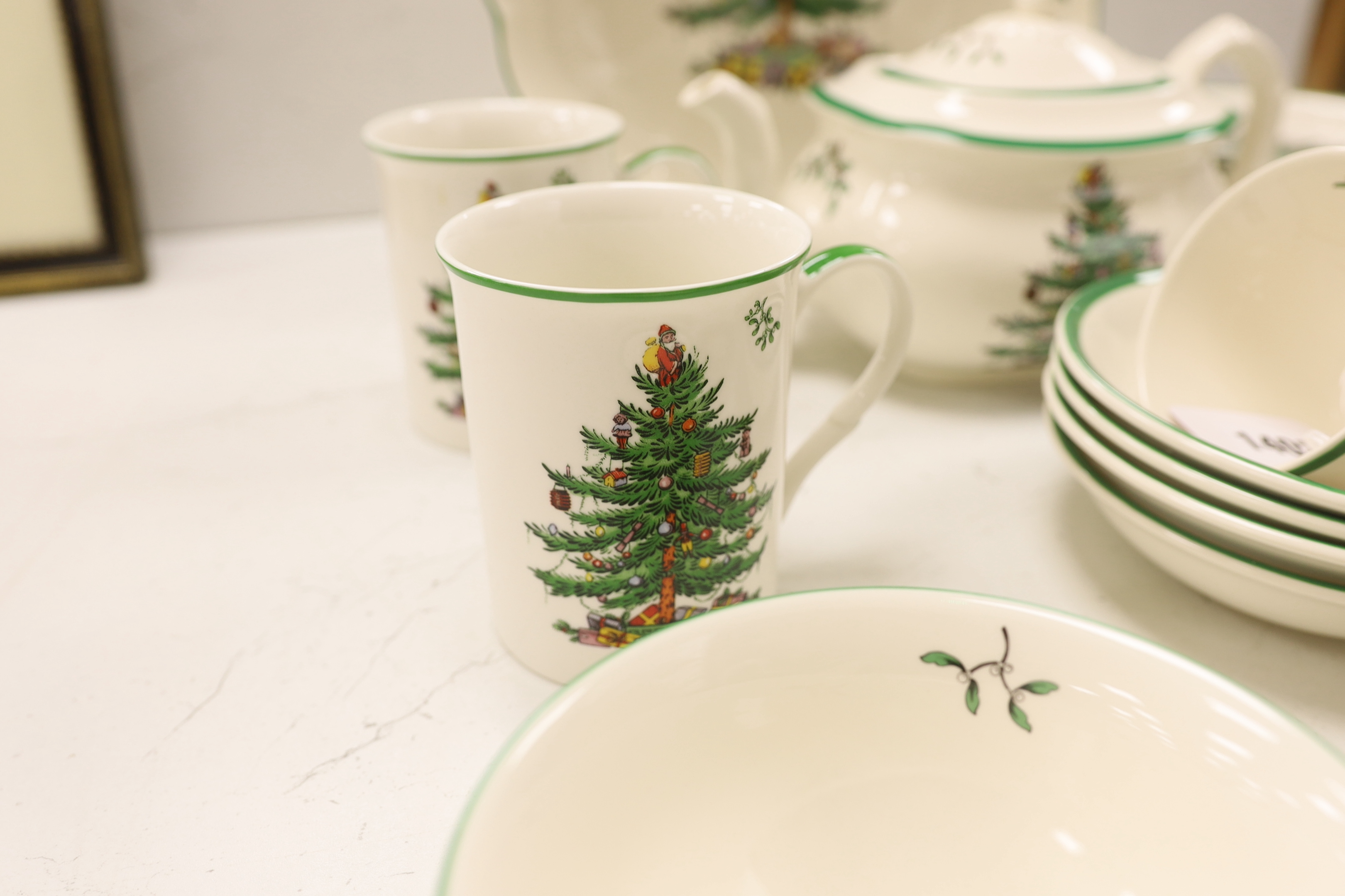 A Spode Christmas Tree pattern part breakfast set